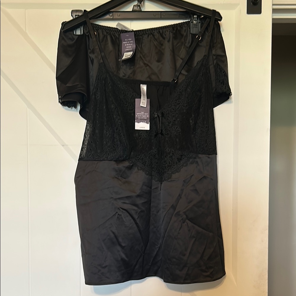 NWT 2 Piece Cacique Lingerie Set Plus 22/24